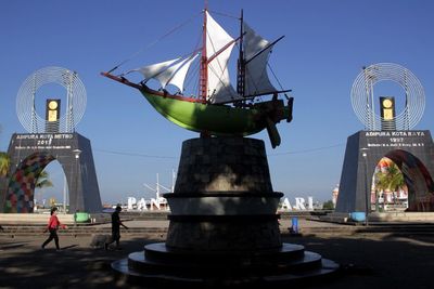 FOTO: Area Publik di Makassar Ditutup Sementara