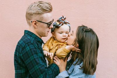 Begini Cara Beri Stimulasi yang Tepat untuk Bayi, Moms Harus Tau!