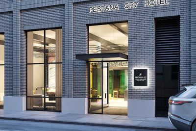 Mengintip Hotel Baru Cristiano Ronaldo di New York, Harga Kamar Rp 2,3 Juta Per Malam