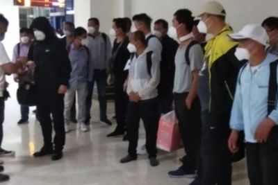 Jokowi Didesak Sanksi Anak Buahnya yang Izinkan TKA China Masuk RI di Tengah PPKM Darurat