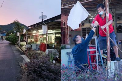 Minta Bantuan, Warga Malaysia Kibarkan Bendera Putih di Rumah Mereka