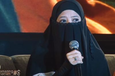 Kisah Peggy Tobat Ditunjuk Jalan Hijrah, Karir dan Bisnis Hancur Hingga Mantab Bercadar