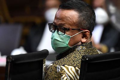Bacakan Pledoi, Edhy Prabowo: Maaf Pak Jokowi & Pak Prabowo Sudah Bikin Kecewa