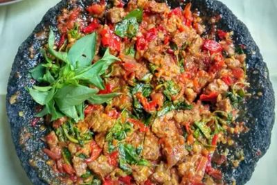 Enaknya Makan Sambal Tempe Kemangi, Coba Buat di Rumah Yuk!