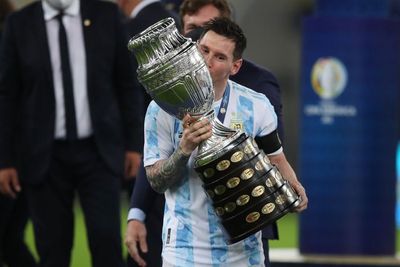 Raih Trofi Copa America, Messi: Terimakasih Tuhan Telah Membuat Saya Jadi Orang Argentina