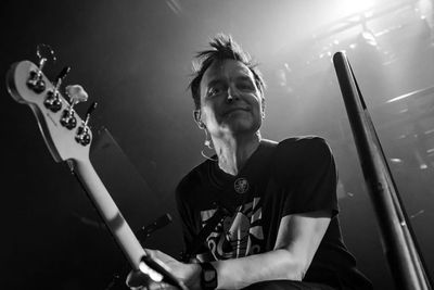 Jalani Pengobatan, Mark Hoppus Blink-182 Optimis Segera Sembuh dari Kanker