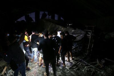 Kebakaran Rumah Sakit di Irak Menewaskan Puluhan Orang