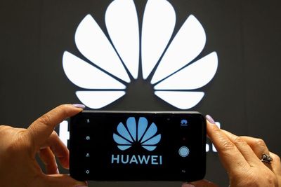 Huawei Dilaporkan Sedang Kembangkan Teknologi Fast Charging Berdaya 90W