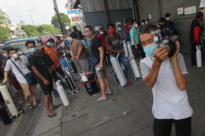 Banyak Orang Berada Beli Obat dan Oksigen untuk Stok Saja, Bukan Karena Kebutuhan