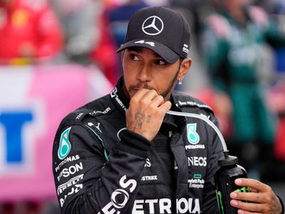 ﻿Sebelum Tinggalkan Mercedes, Lewis Hamilton Beri Wejangan Spesial pada Kimi Antonelli