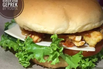 Resep Membuat Burger Ayam Geprek