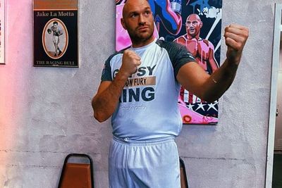 Tyson Fury Tolak Vaksinasi Covid Tahap 2, Takut Efek Sampingnya Pengaruhi Persiapan Tinju