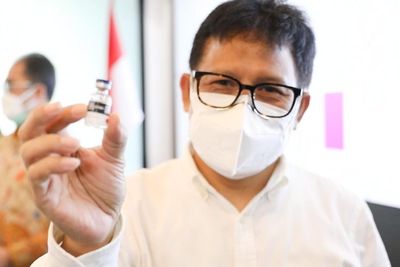 Sambangi Biofarma, Pimpinan DPR Pastikan Stok Vaksin Covid-19 Aman