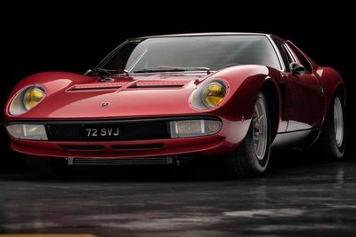 Cuma Ada 3 di Dunia, Lamborghini Miura SVJ Ini Bakal Dilelang!
