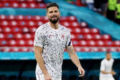 Paolo Maldini: Olivier Giroud akan Tiba di Milan