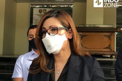 Foto Dicatut dr Lois Owien, dr Louise Kartika: Rugikan Nama Baik dan Mental