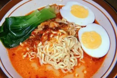 Enaknya Menu Ramen Kuah Cabe dengan Sumsum Yang Bisa Dibikin di Rumah