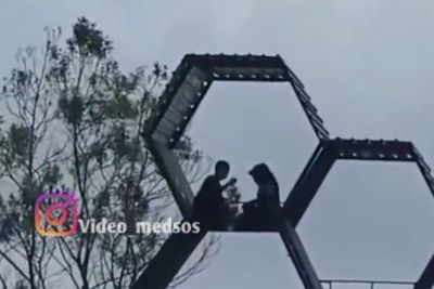Viral Sejoli Bucin Asyik Bermesraan di Tempat Wisata, Satpol PP Tak Tega Ganggu