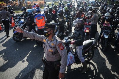 FOTO: Akses Menuju Kota Bandung Diperketat