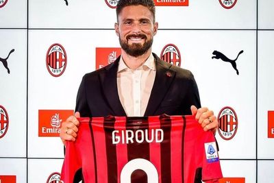 Oliver Giroud Resmi ke AC Milan