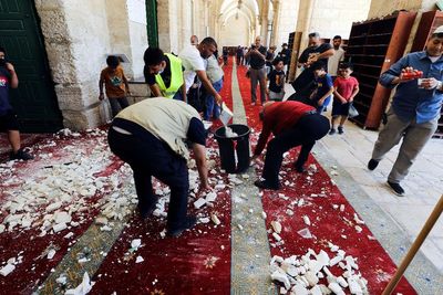 Kembali Memanas , Israel Usir Warga yang Salat Dzuhur di Masjid Al-Aqsa