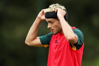 Usai Cedera Tengkorak, Striker Wolves Ini akan Pakai Pelindung Kepala Selama Sisa Karirnya