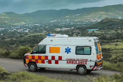 Memiliki Suara Berbeda, Ternyata Suara Ambulans Memiliki Arti