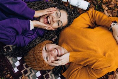 Bukan Introvert atau Ekstrovert? Ini Tanda Kamu Ambivert