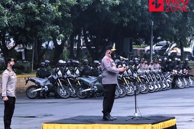 Apel Gelar Pasukan Malam Takbiran, Kapolda Metro: Tolong Masyarakat yang Membutuhkan