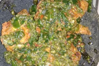 Resep Mudah Membuat Ayam Geprek Sambal Cabe Hijau