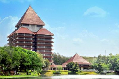 Aturan Baru Jokowi, Rektor UI Kini Boleh Rangkap Jabatan Komisaris BUMN