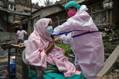 Kematian Akibat Covid-19 di India Mencapai 4 Juta, 10 Kali Lebih Tinggi dari Angka Resmi