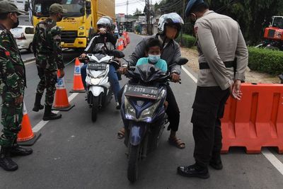 Satgas Sebut PPKM Darurat Turunkan Kasus Harian COVID-19 di RI