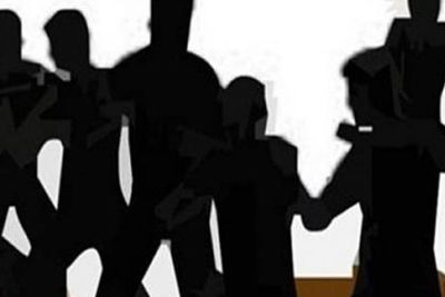 Dampak Tawuran di Setia Budi: Tempat Usaha Dirusak, Rumah Dijarah!