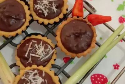 Lapar? Buat Pie Coklat Lapis Yuk Guys!