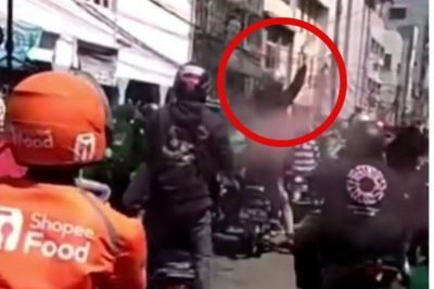 Ratusan Driver Ojol di Bandung Demo Tolak PPKM, Teriak-Teriak dan Berkerumun di Jalan