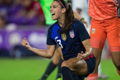 Junjung Kesetaraan Gender, Alex Morgan Perjuangkan Gaji Pesepakbola Pria dan Wanita Sama