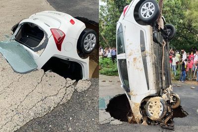 Potret Mobil Nyungsep ke Jalan yang Ambruk Akibat Hujan Deras, Seperti Masuk ke Gua
