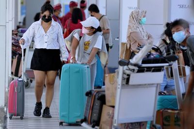 TKA Dilarang Masuk ke Indonesia, Politisi PAN Ingatkan Pemerintah Juga Awasi Jalur Tikus