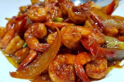 Begini Toh Cara Membuat Udang Goreng Mentega Yang Enak dan Lezat