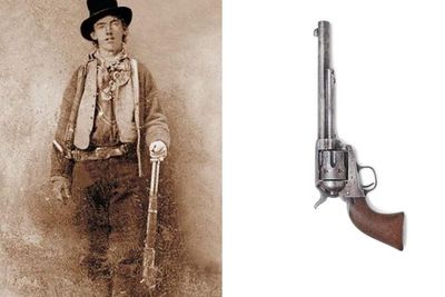 Tewaskan Penjahat Billy The Kid, Pistol Ini akan Dilelang Rp43 Miliar