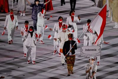 Resmi Dibuka! Ini Momen Wakil Indonesia di Defile Pembukaan Olimpiade Tokyo 2020