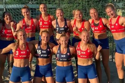 Menolak Memakai Celana Bikini, Tim Bola Tangan asal Norwegia Ini Didenda