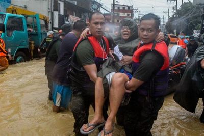 Pandemi Belum Reda, Kini Manila Diterjang Banjir, Ribuan Warga Mengungsi