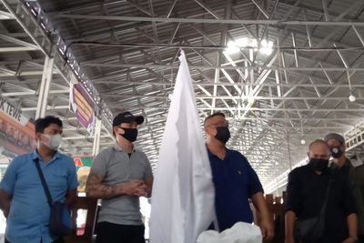 Cerita Pilu Pedagang yang Pasrah Saat PPKM Darurat Hingga Kibarkan Bendera Putih