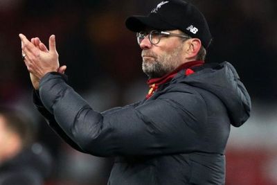 Baru Pulih dari Cedera, Klopp Belum Mau Mainkan Van Dijk dan Joe Gomez