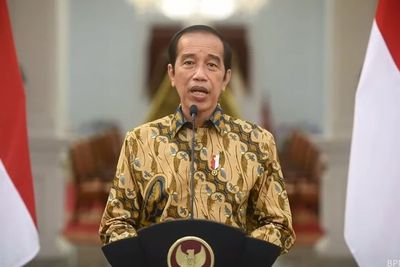 Jokowi Putuskan PPKM Level 4 Diperpanjang, Ada Pelonggaran untuk Usaha Kecil