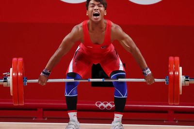 Olimpiade Tokyo 2020: Lifter Deni Belum Beruntung di Kelas 67 Kg