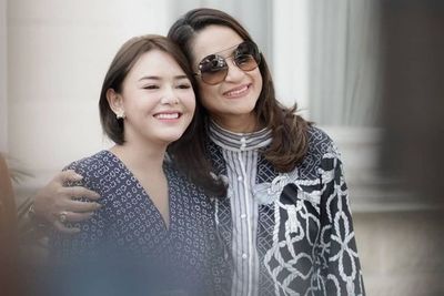 Ibu Amanda Manopo Meninggal Dunia, Pemain Ikatan Cinta Beri Dukungan: Be Strong My Girl