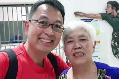 Dua Wanita Dicintai Dinyatakan Sembuh Covid-19, Tung Desem Waringin Menangis